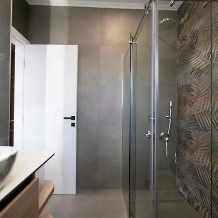 Lux Sara - Location & Stunning View *