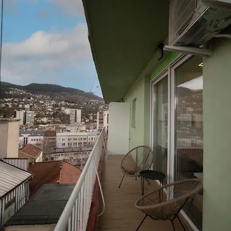 Lux Sara - Location & Stunning View سراييفو