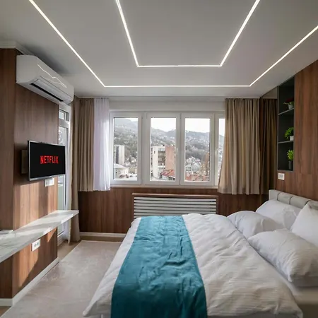 Lux Sara - Location & Stunning View *