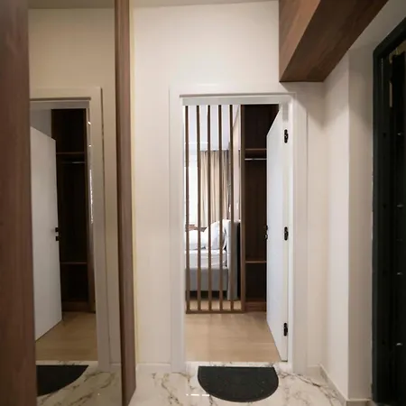 Lux Sara - Location & Stunning View Apartamento *